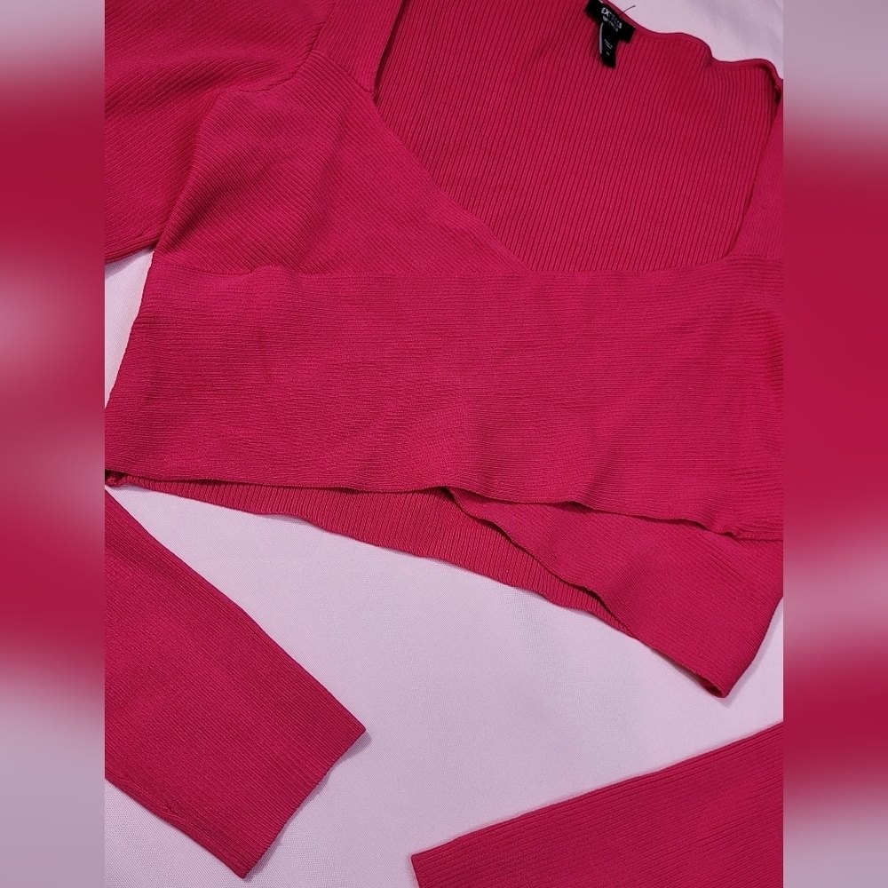 Vibrant Pink Long Sleeve Crop Top with Cut-Out Style - Picture 5 of 16